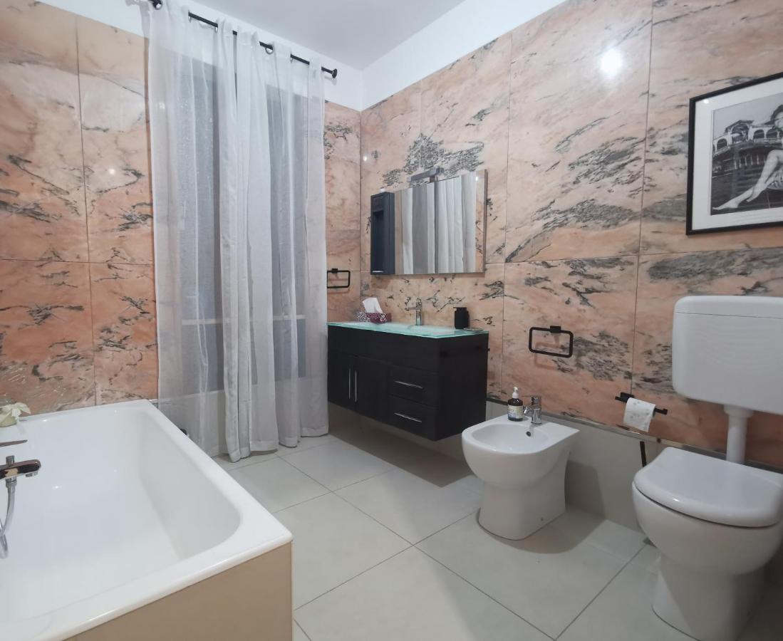 The Piedmont Gate Appartement Collegno Buitenkant foto